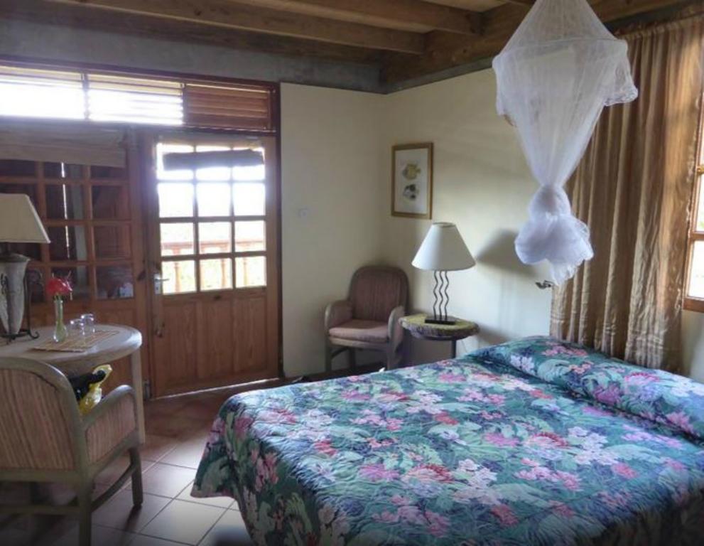 Roxys Mountain Lodge Laudat Room photo